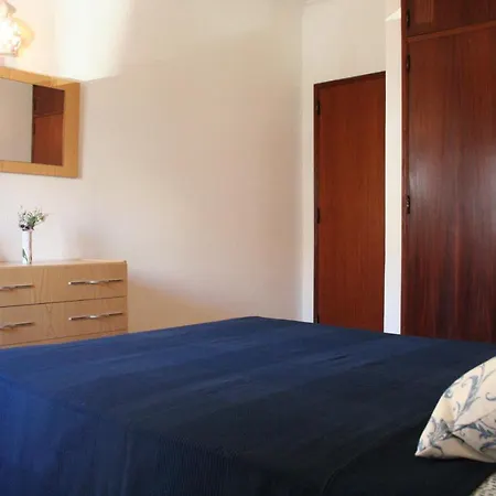 Apartment - Tranquilidade Junto A E Ao Centro!